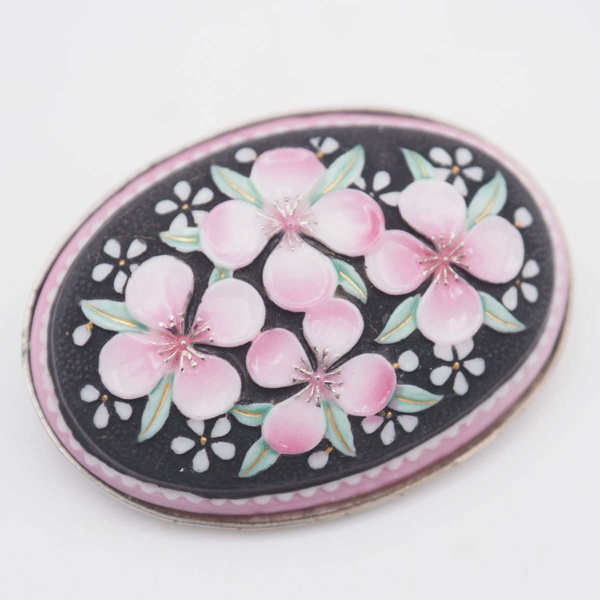 中古】☆北海道 伝統アイヌ工芸品☆素朴な木製/木彫りの女性の横顔