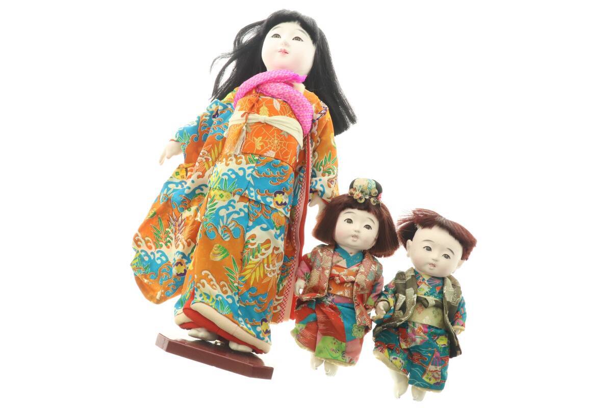 古美術品】CH065 伝統工芸品 日本人形 宝尽刺繍着衣御所人形「赤子
