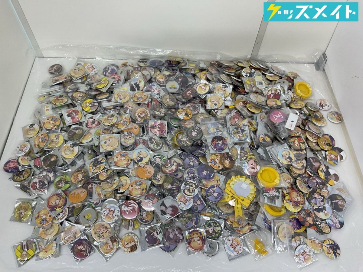 新品】 浦島坂田船 志麻ワン 缶バッジ しま子座りポーズしまワン 志麻