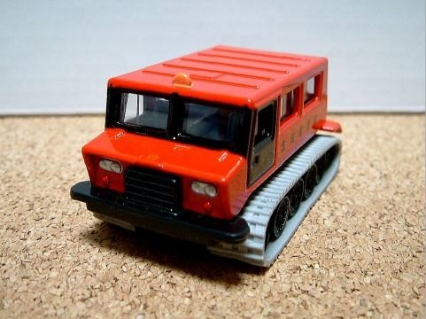新品 トミカ 北海道警察 雪上警備車 大原鉄工 スノータイガーsm30型 僕の街のパトロールカー の落札情報詳細 ヤフオク落札価格情報 オークフリー スマートフォン版