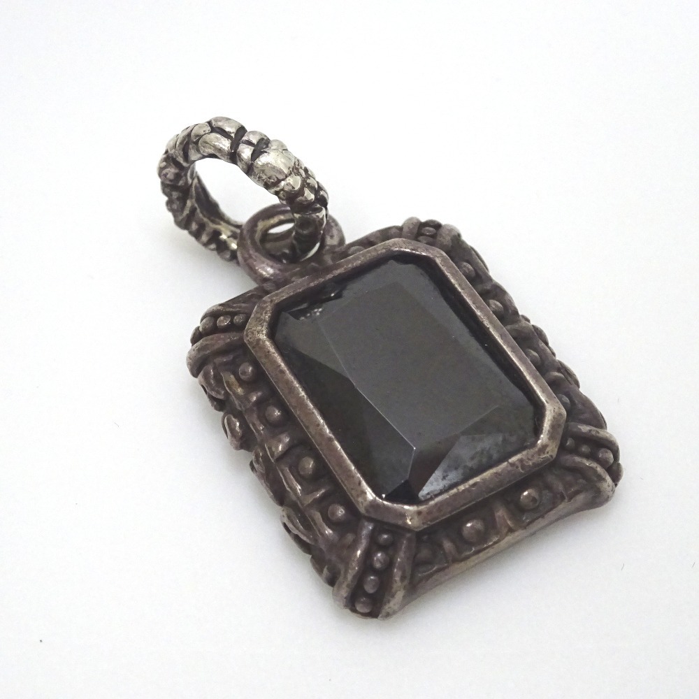 Ae489392 ロイヤルオーダー スクエアストーン ペンダント SP78 黒石  