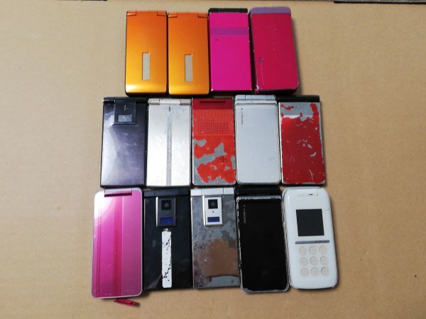 動作未確認 ジャンク ガラケー 14台まとめ出品 docomo P-01C/P-04A/P