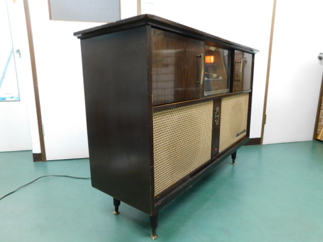 昭和レトロ サンヨー 四つ脚 家具調 ステレオ DC-760