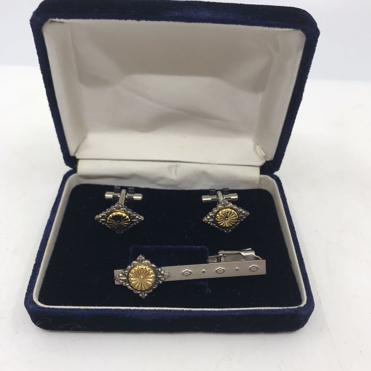 ブランドカフス タイピン K18 シルバー刻印 あり大量まとめ売り k5001