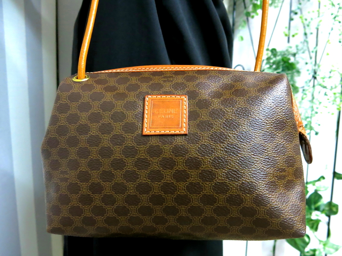 ○超美品○新品同様○CELINE セリーヌ○マカダム柄○PVC レザー 本革