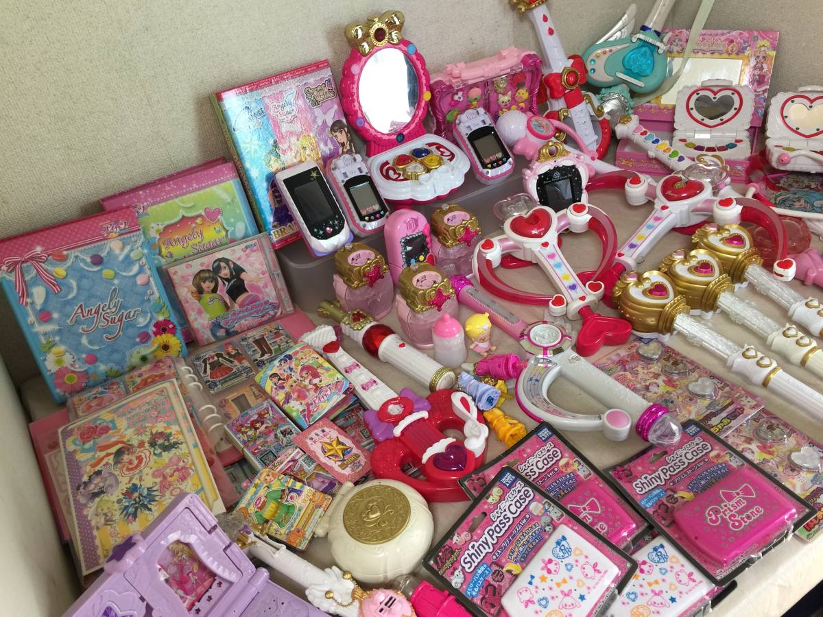 Mフ20】大量！プリキュア/アイカツ/他☆色々まとめて約86点/カード約