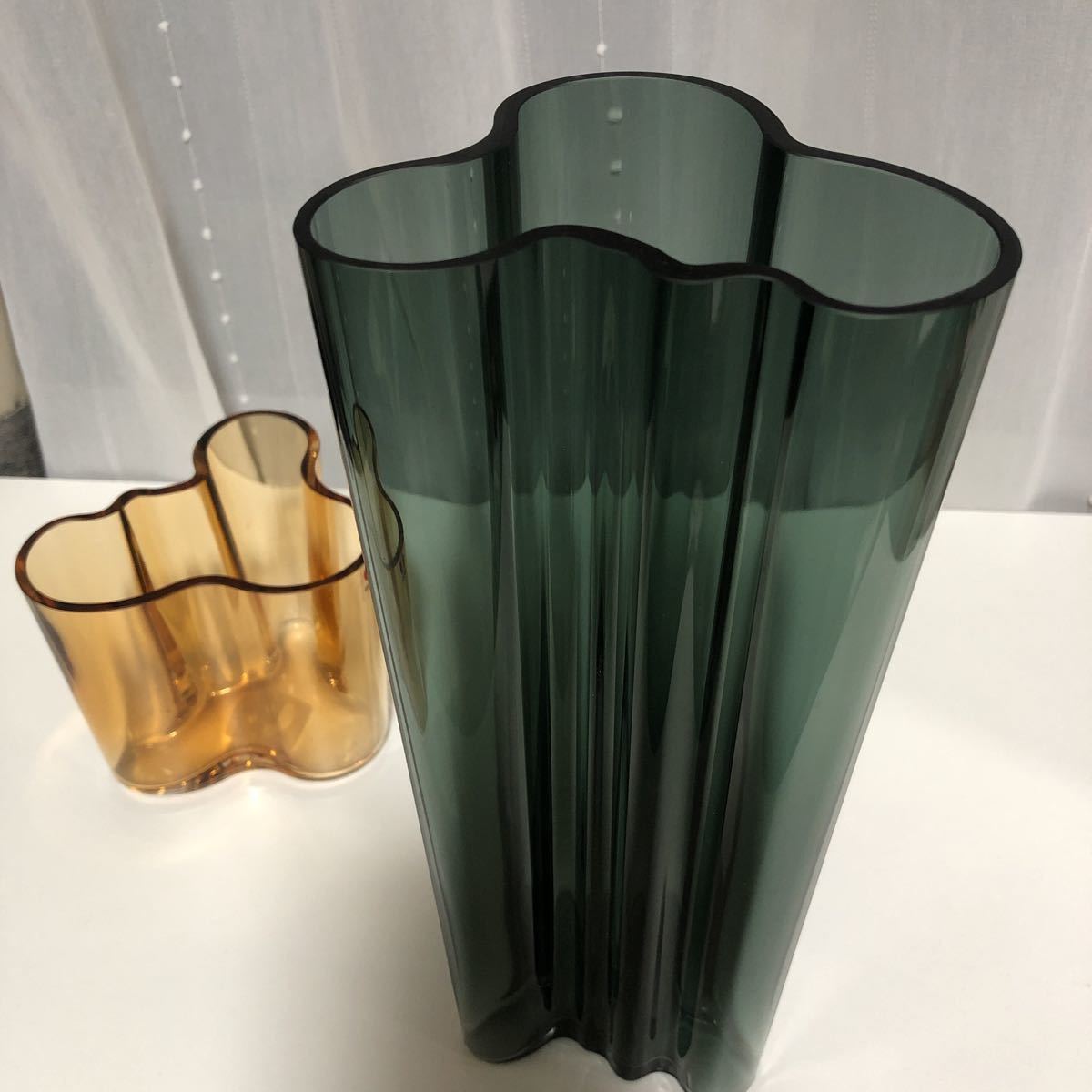 イッタラ　アアルトフラワーベース　エメラルド（廃盤色） iittala/イッタラ/ALVAR AALTO/Savoy vas/アルヴァ・アアルト