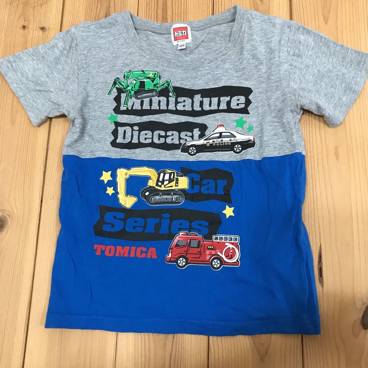 Tomicaトミカ 半袖tシャツ 消防車 パトカー 働く車 1 の落札情報詳細 ヤフオク落札価格情報 オークフリー スマートフォン版