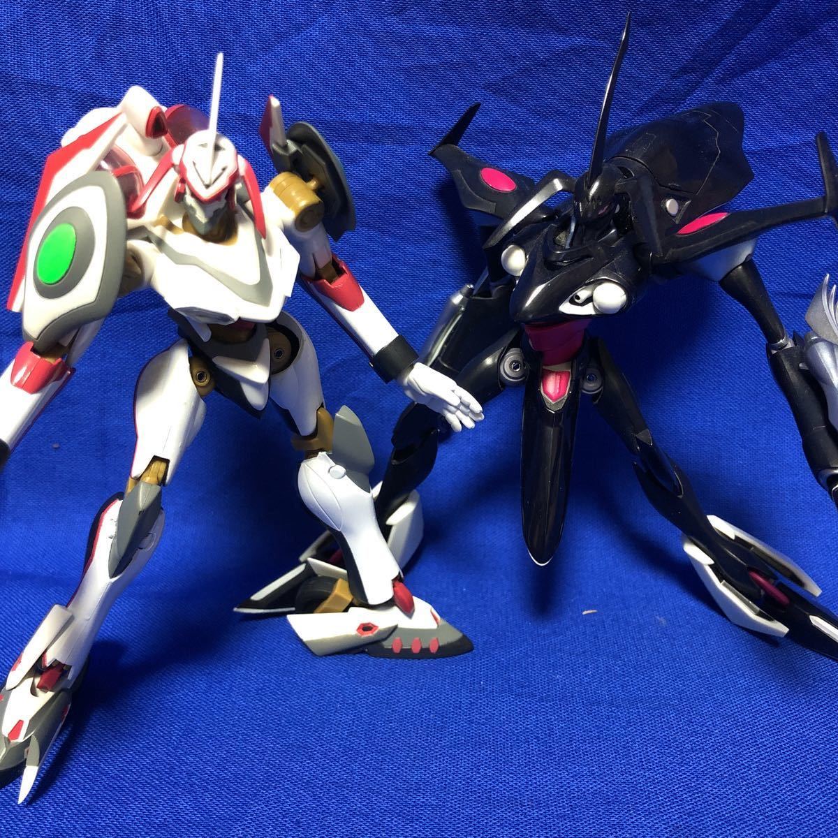 現状品 Robot魂 Side Lfo 交響詩篇エウレカセブン ニルヴァーシュ ジ エンド フィギュア2体セット の落札情報詳細 ヤフオク落札価格情報 オークフリー スマートフォン版
