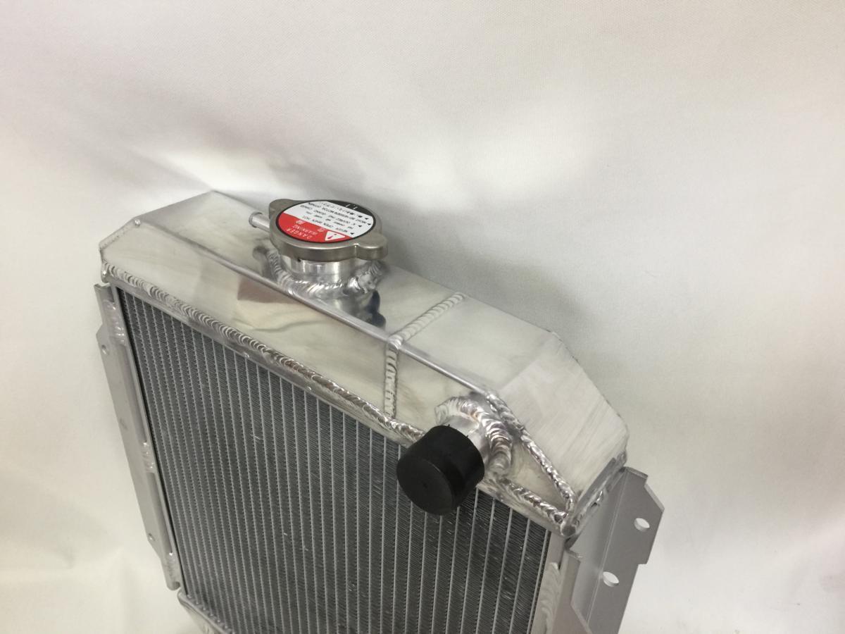 ⭐︎日産サニトラb110b120⭐︎                ⭐︎ラジエーター⭐︎ ︎日産サニトラb110b120︎ ︎ラジエーター︎