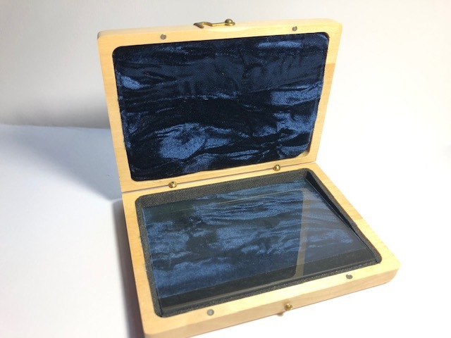 未使用品 ワイズマン London メイプル素材のクラリネットorアルトサックス用リードケース の落札情報詳細 ヤフオク落札価格情報 オークフリー スマートフォン版