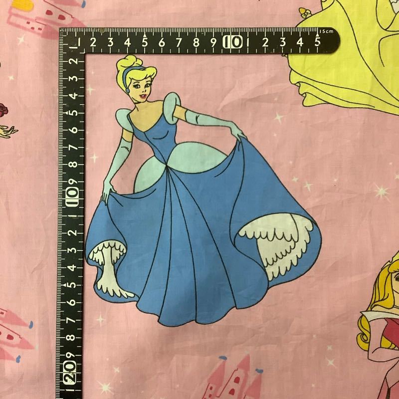 ヴィンテージシーツ フィットシーツ ベビー用 1 62 キャラクター ディズニープリンセス リメイク用生地 アメリカ買付 ビンテージ布 J036 の落札情報詳細 ヤフオク落札価格情報 オークフリー スマートフォン版