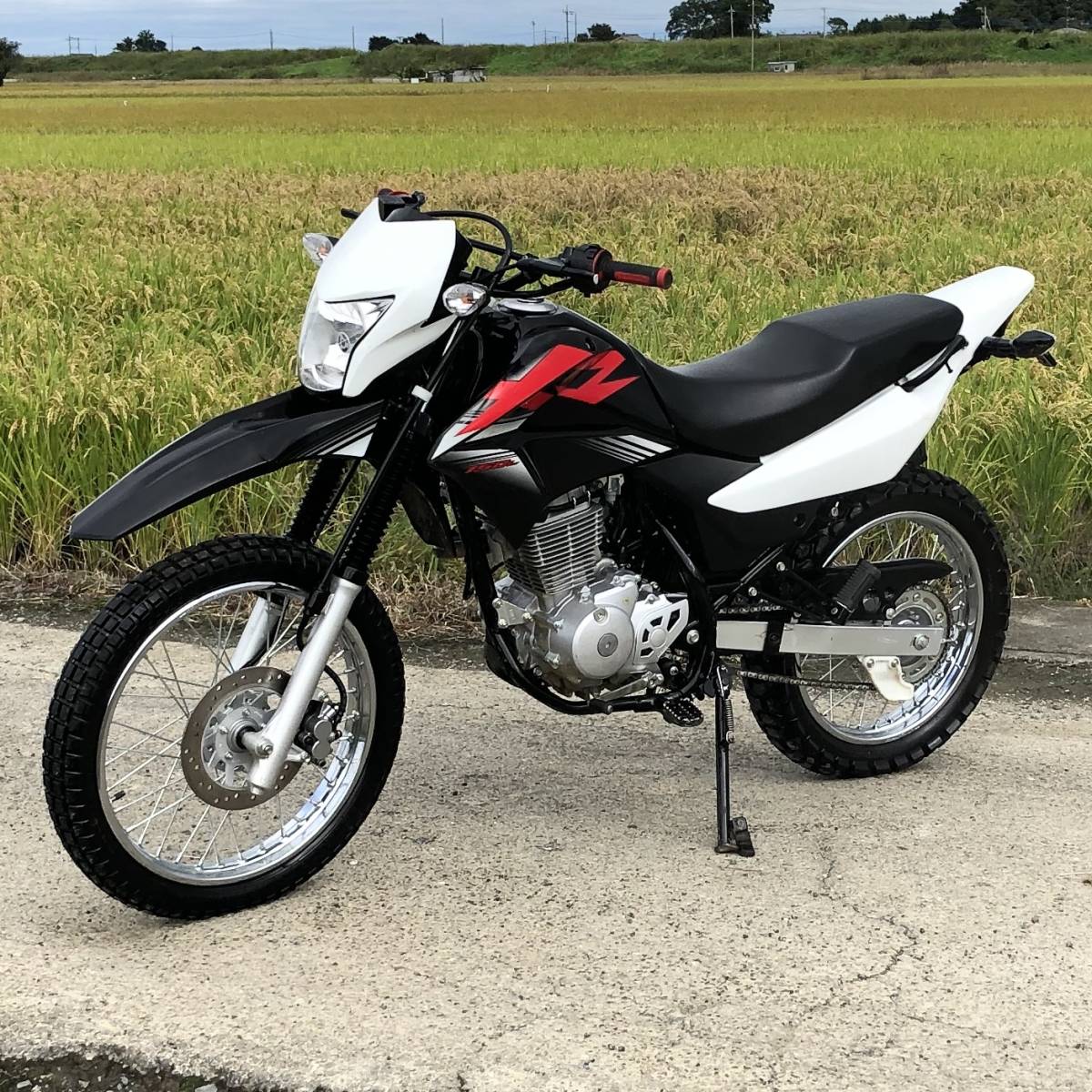 ホンダxr150l 好調 実走行 1459 ヤマハスズキカワサキ検 Xr Dt Tdr Xl Tl Yz Ftr Kdx Klx Wr ワンオーナー 新車購入 オフ 17年 説明書 の落札情報詳細 ヤフオク落札価格情報 オークフリー スマートフォン版