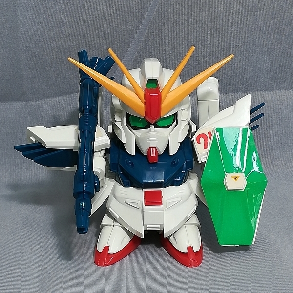 元祖SDガンダム ガンダムF91 蛍光＆メッキ仕様　 激レア品 元祖SDガンダム NO-77 ガンダムF91
