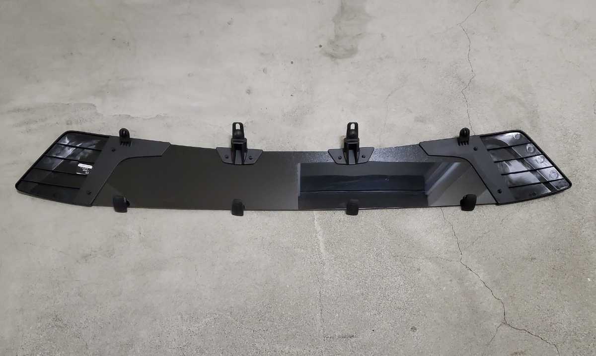 Thule th8701フェアリング 美品THULE スーリーTH8701 エアスクリーン