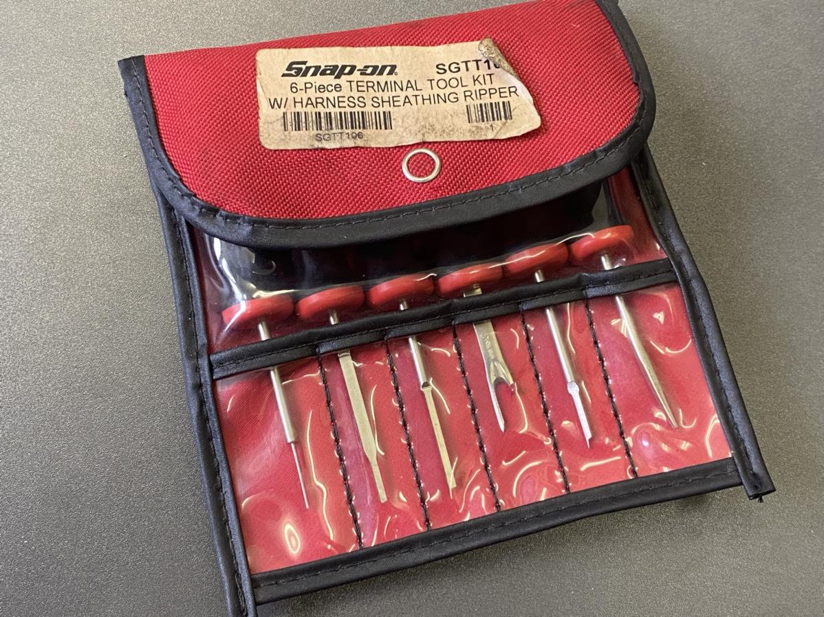 【中古品】Snapon/スナップオン ターミナルツールキット ソフトグリップ SGTT106【格安】 の落札情報詳細 ヤフオク落札価格情報