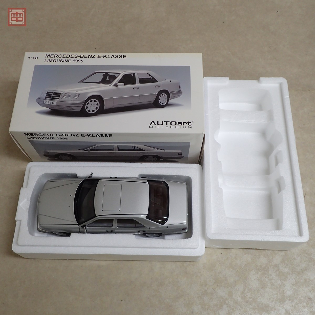 絶版　オートアート　1/18  Eクラス　メルセデス・ベンツ　リムジン 1995 Amazon | 1/18 Mercedes Benz E-KLASSE E320 Limousine