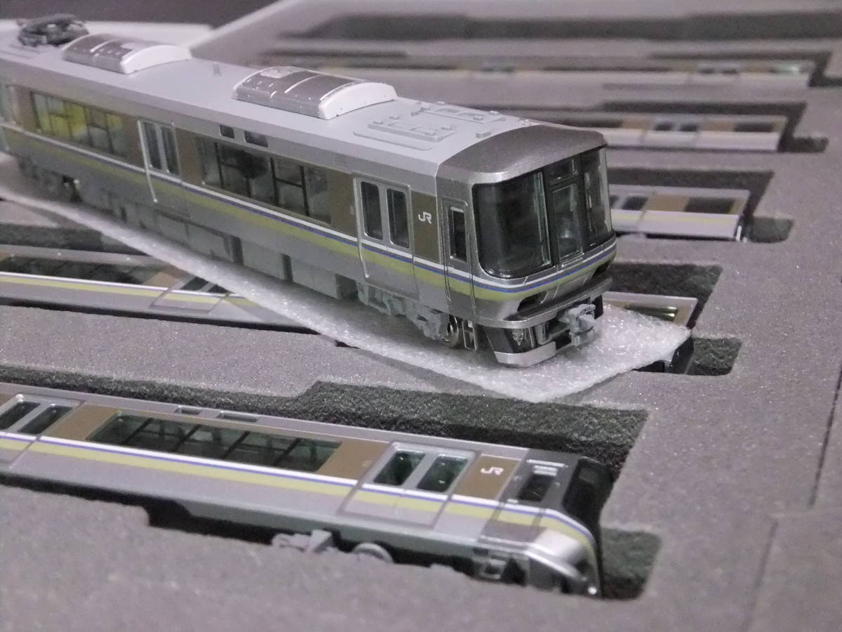 TOMIX 223系2000番台　幌なし　4両基本セット TOMIX 223系2000番台幌なし4両基本セット