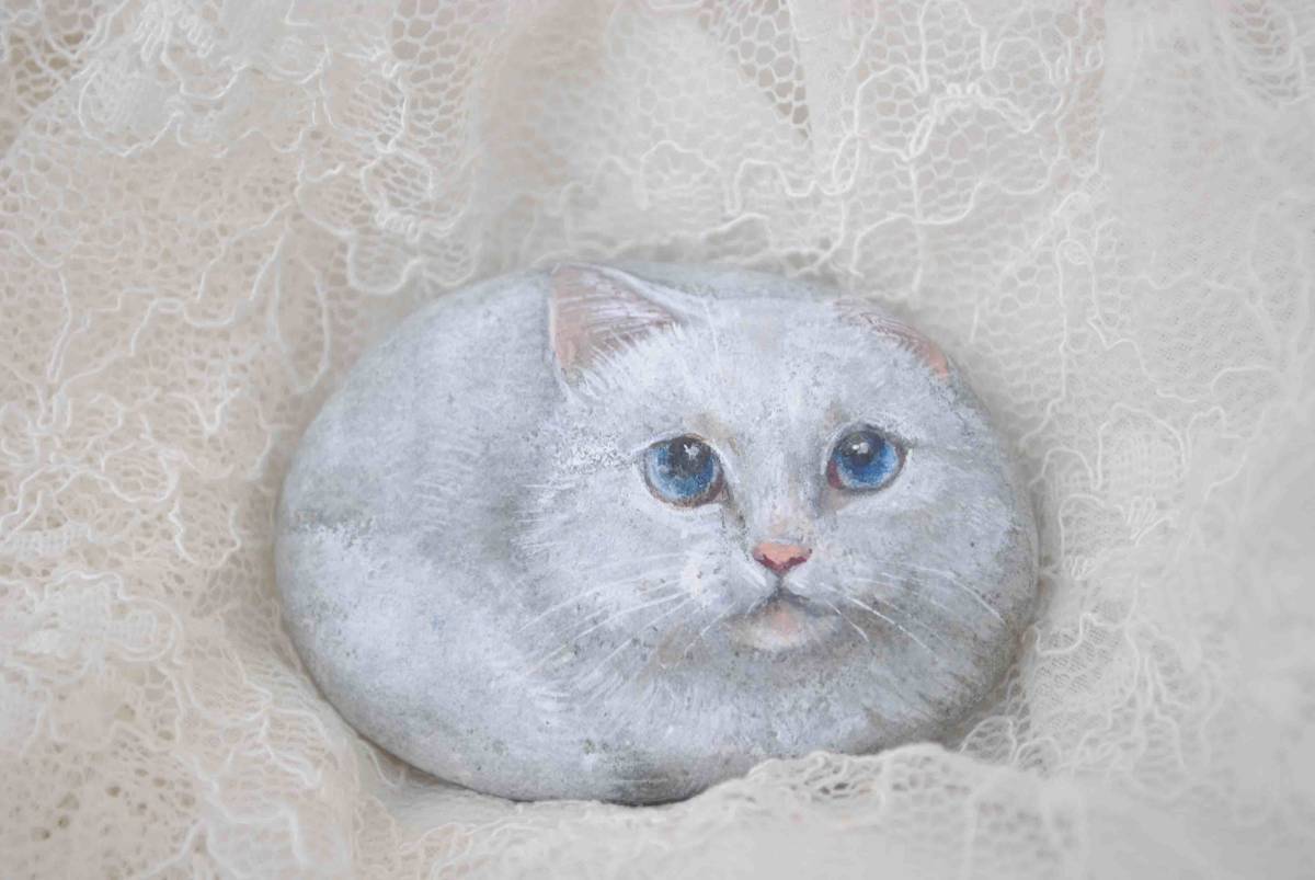 未使用 Saburina 石猫 メインクーン 白猫 手描きイラスト 動物画 ノルウェージャンフォレストキャット サイベリアン 猫石ロックアート の落札情報詳細 ヤフオク落札価格情報 オークフリー スマートフォン版