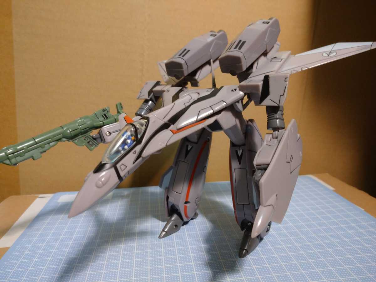 目立った傷や汚れなし】やまと マクロスプラス VF-11B サンダーボルト