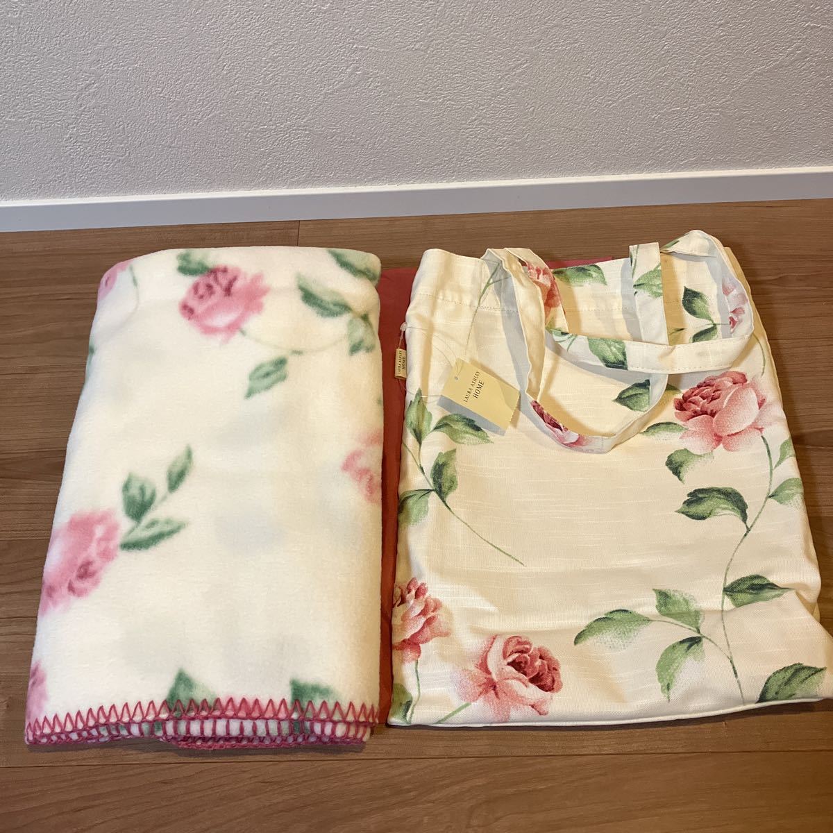 ローラアシュレイ ヘーゼルウッド ダブル タオルケット