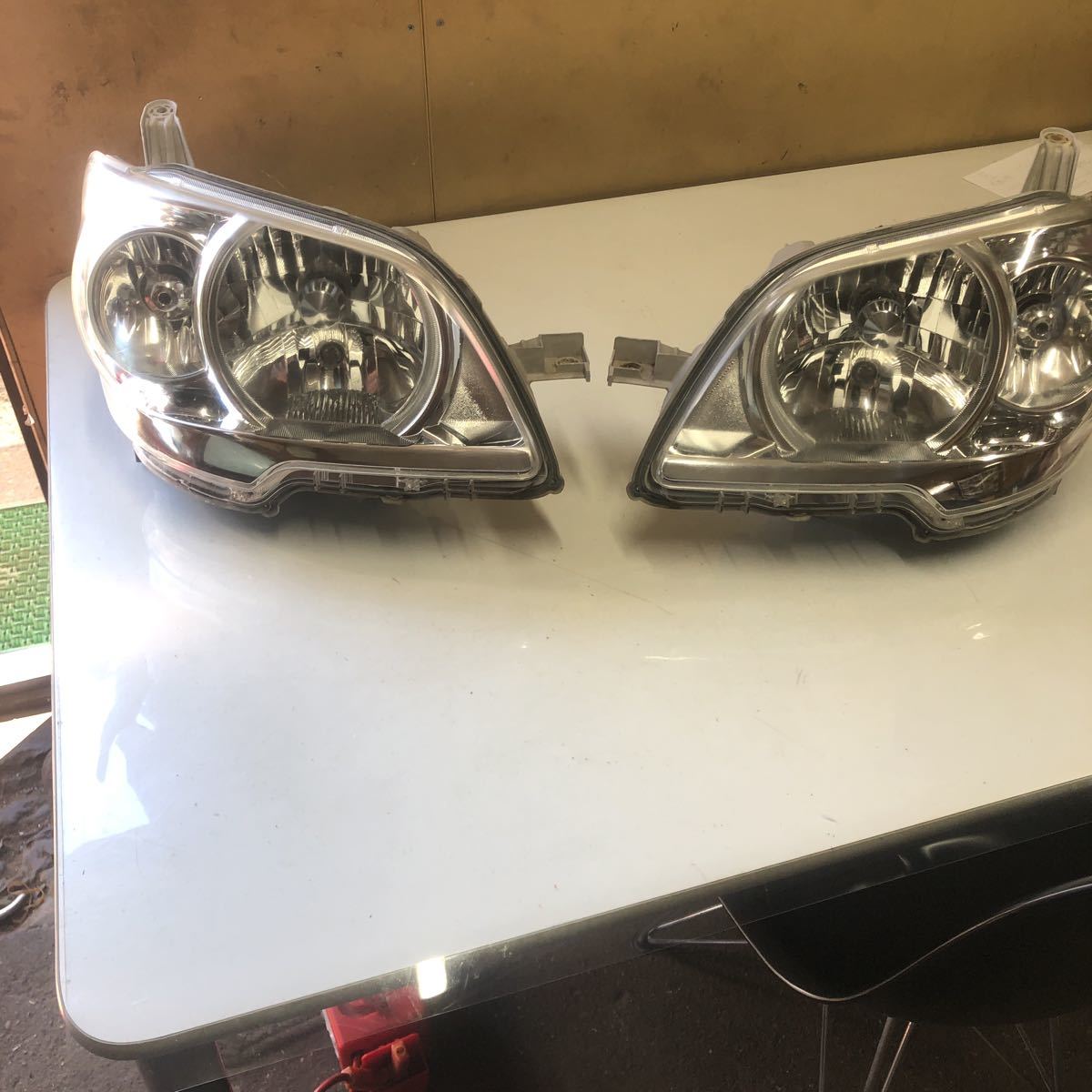 ダイハツ　タントエグゼカスタム L455S ヘッドライト左右セット ダイハツ 純正 タントエグゼ 《 L455S 》 左ヘッドライト 81150