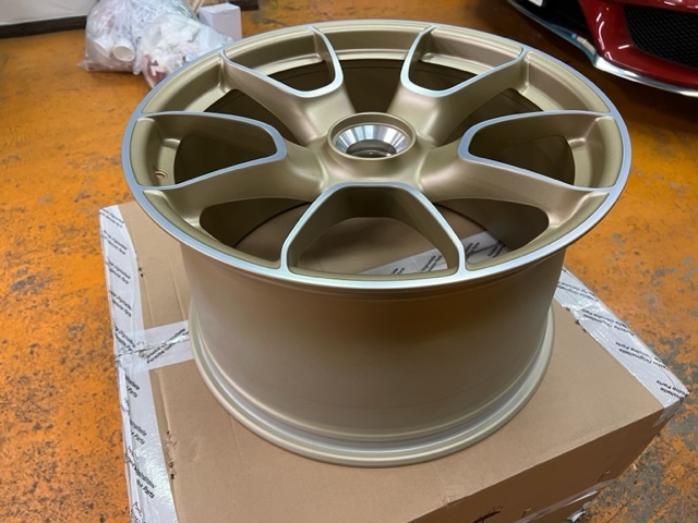 ポルシェ 992 カレラ 純正 Porsche 21/20 ホイール ポルシェ 992 カレラ 純正 Porsche 21/20 ホイール ポルシェ 911 992