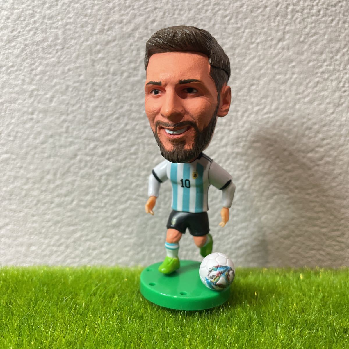 リオネル·メッシ 直筆サイン入り FCバルセロナ腕章 - メルカリ