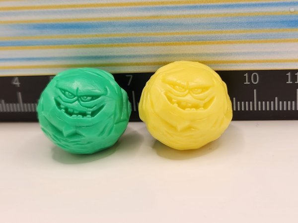 やや傷や汚れあり】ドラゴンクエスト 消しゴム フィギュア ばくだん