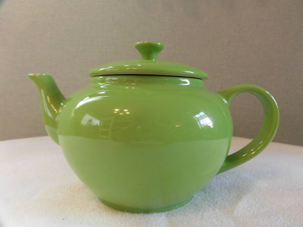【目立った傷や汚れなし】ルクルーゼ【Le Creuset】ティーポット 650mL 茶こし付き グリーンの落札情報詳細 ヤフオク落札価格検索 オークフリー