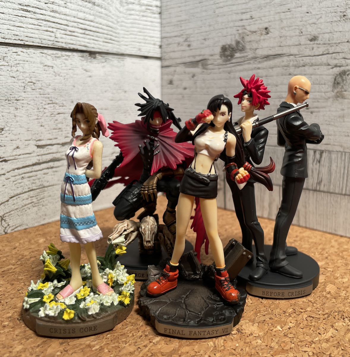土日限定値下げ中FF7 アドラブルアーツ クラウド ザックス ティファ エアリス 71OS7UBzaQL._UF350,350_QL80_.jpg