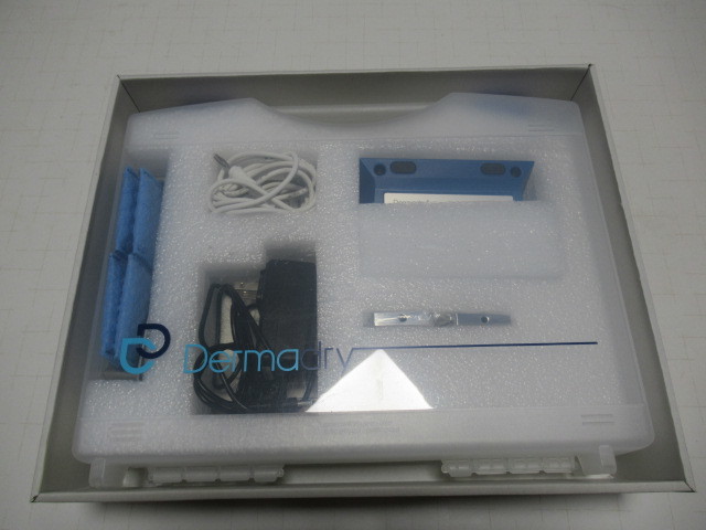 ダーマドライトータル 未使用 【ダーマドライ】 トータル （手、足、脇