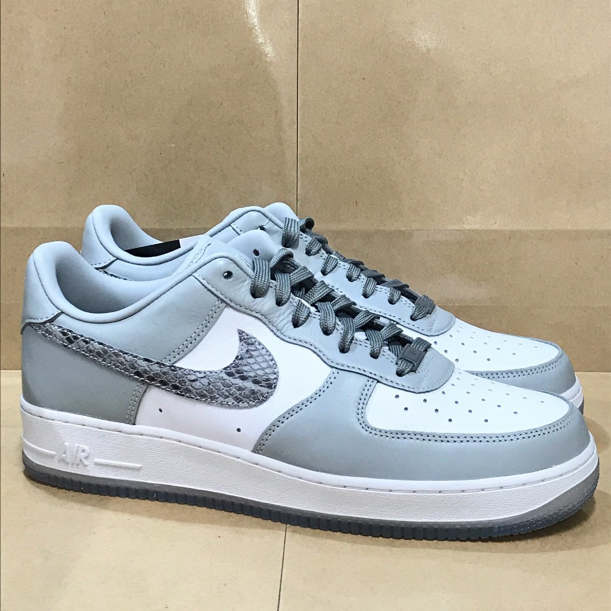 af1 low by you
