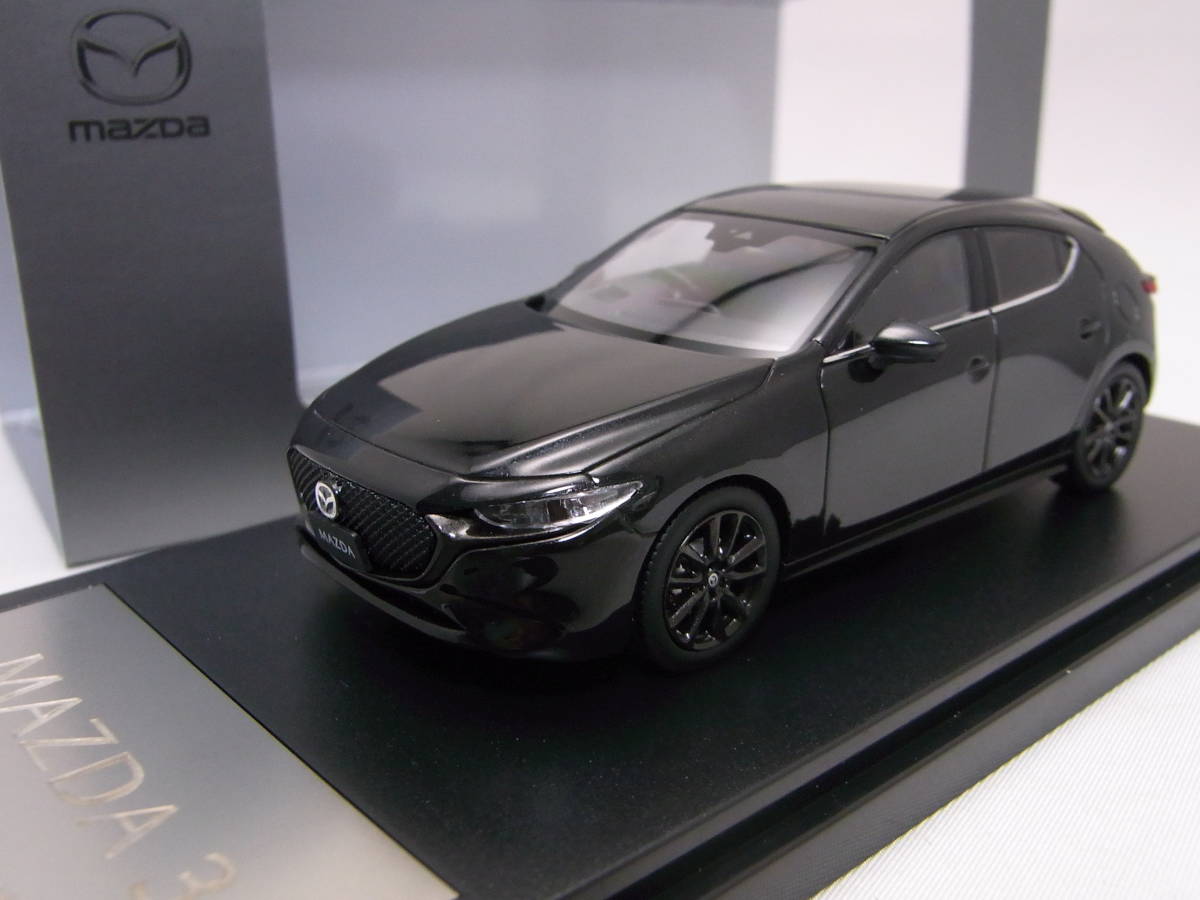 MAZDA3 ミニカー ジェットブラックマイカ 1/43スケール Amazon | 【】 1/43 ハイストーリー マツダ 3 ファストバック