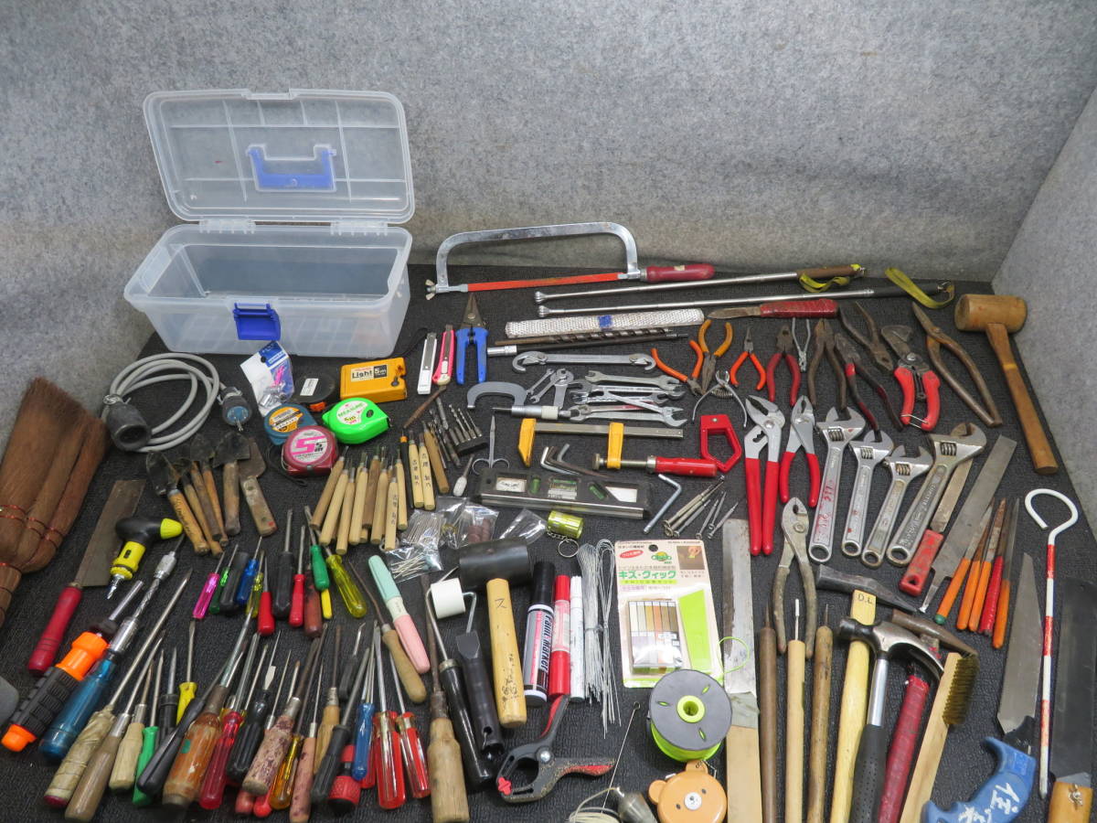 工具 大量 まとめて 道具 材料 大工 ドライバー ネジ 刃 モンキー