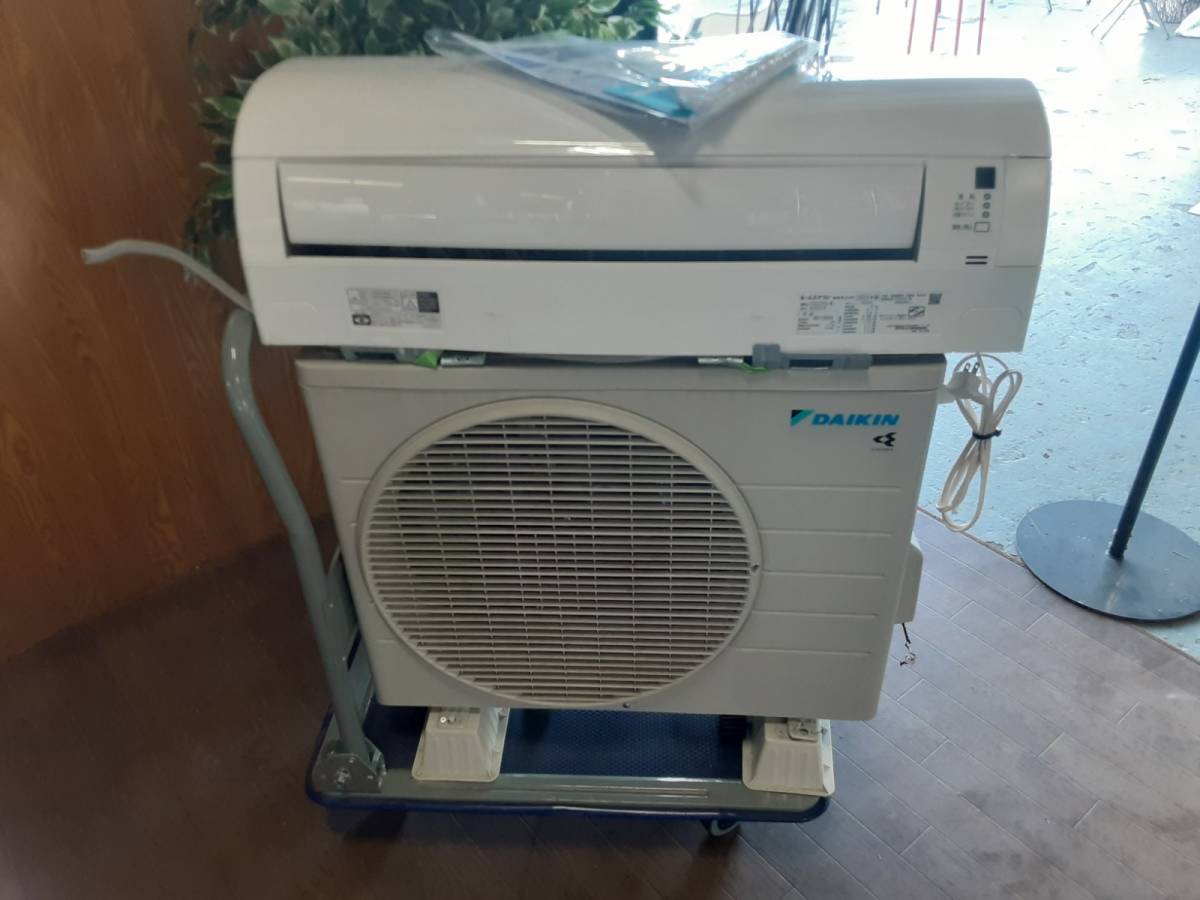 DAIKIN 冷暖房エアコン F22ZTES-W 2022年製