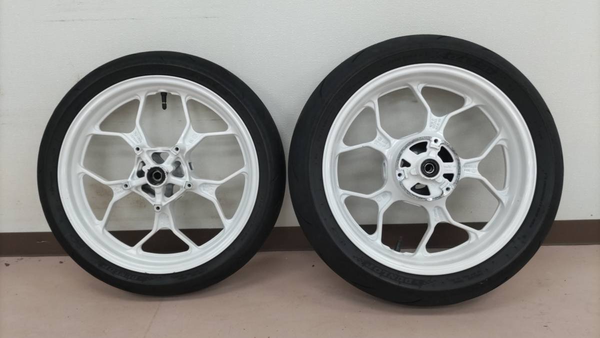やや傷や汚れあり】YAMAHA YZF-R25 RG10J 純正ホイール前後セット 白