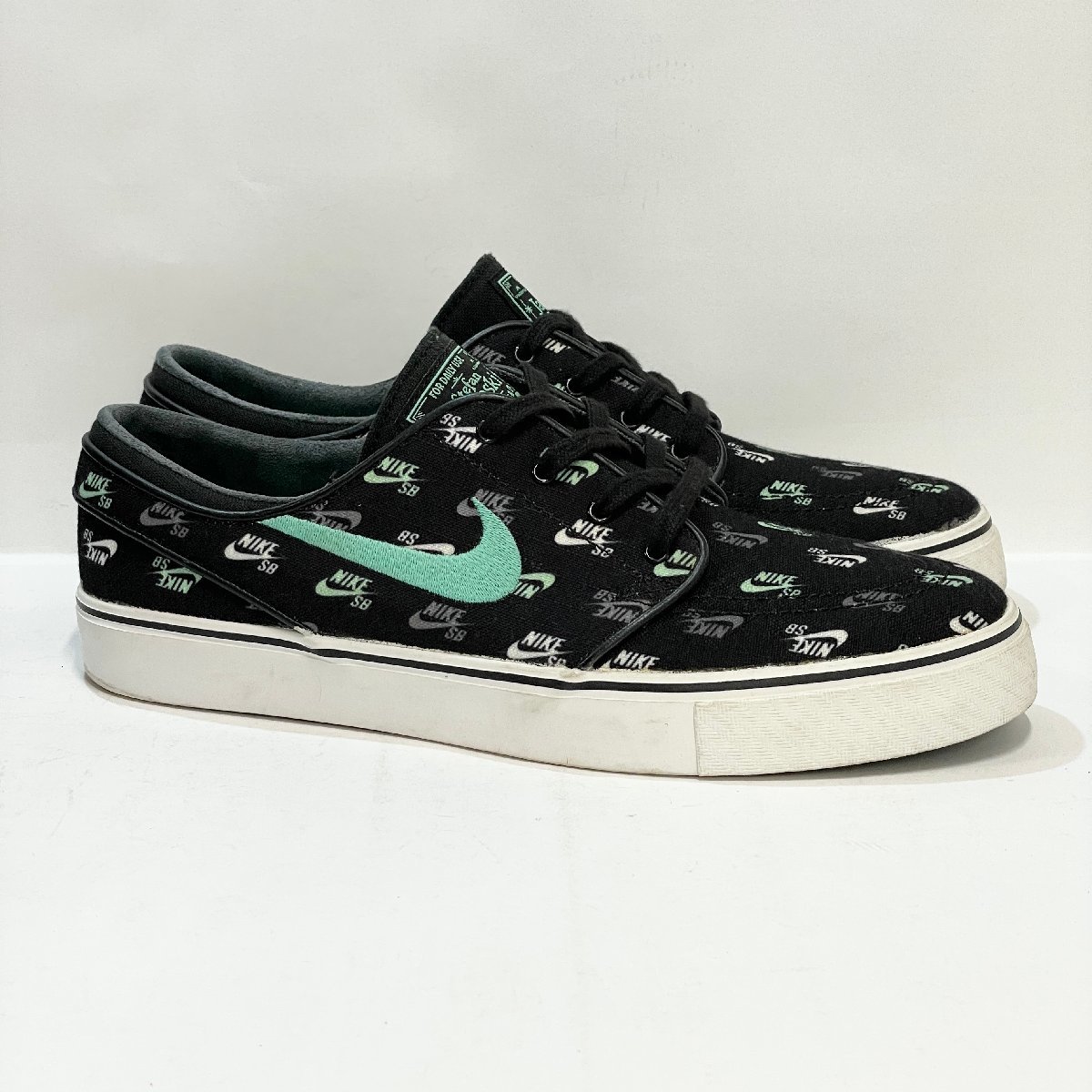 nike zoom janoski cnvs
