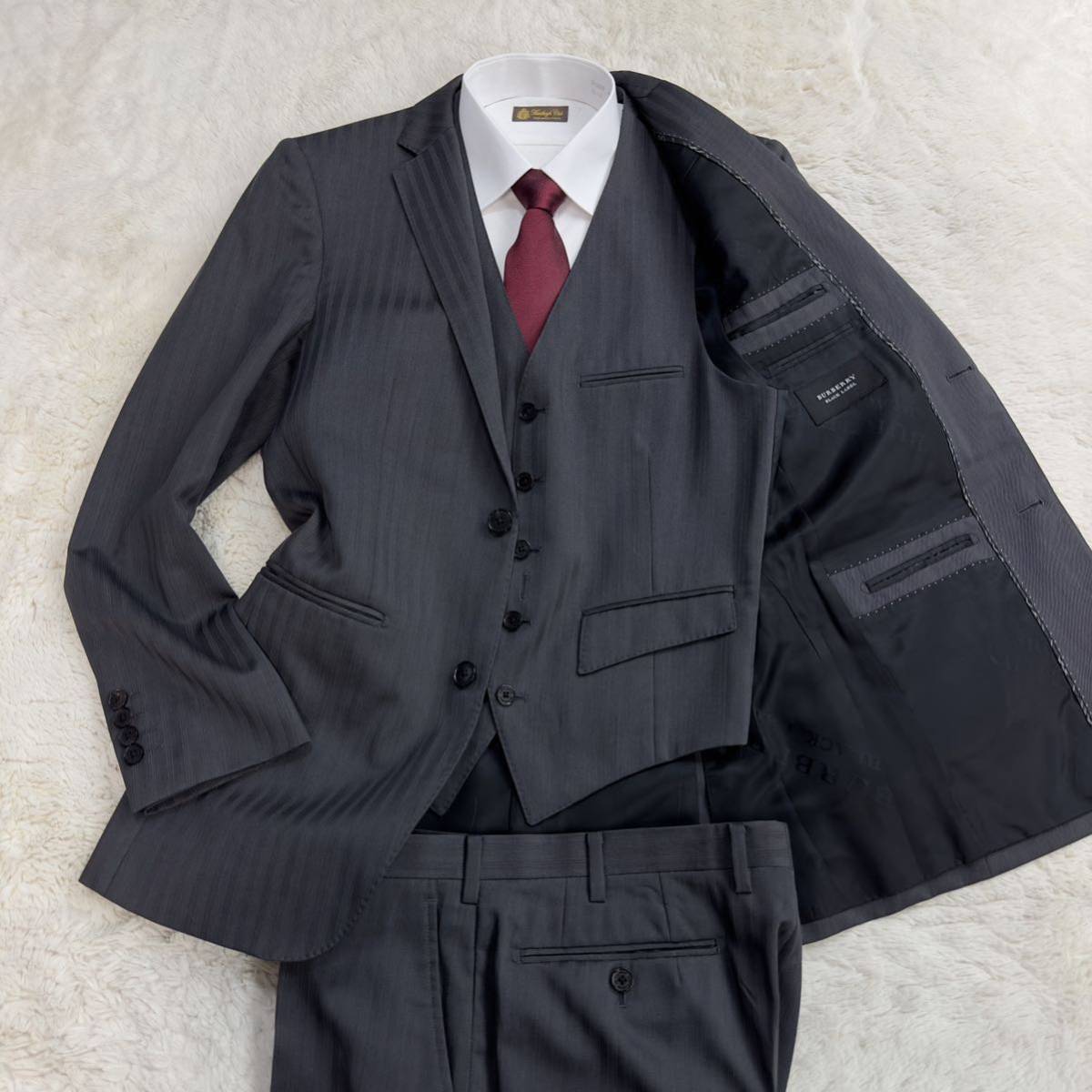 極美品 バーバリーブラックレーベル スリーピース スーツ 裏地総柄