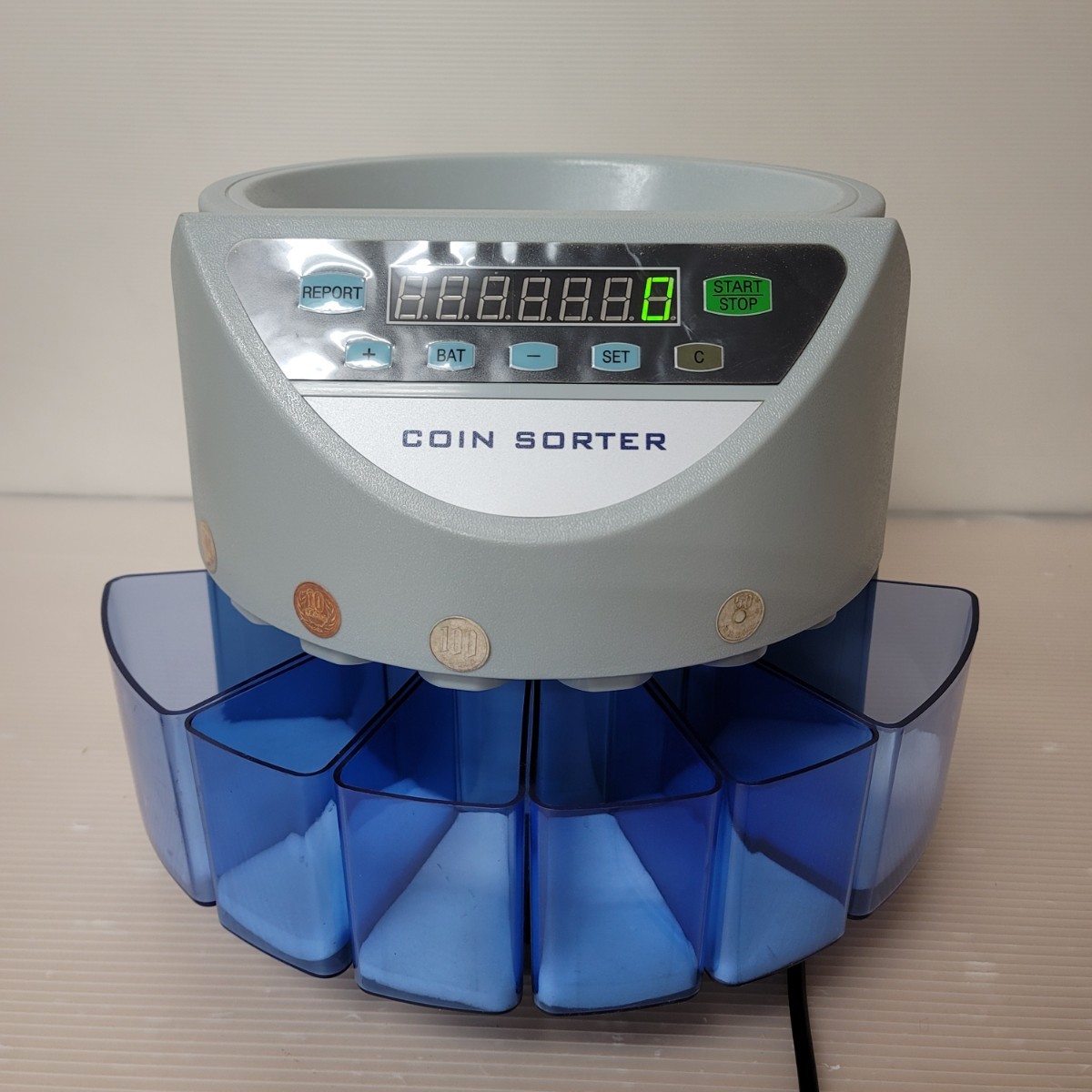 【やや傷や汚れあり】コインカウンター/ 自動硬貨計数機/高速/コインソーター/デジタル/計算/小銭 /マネー カウンター/業務用の落札情報詳細