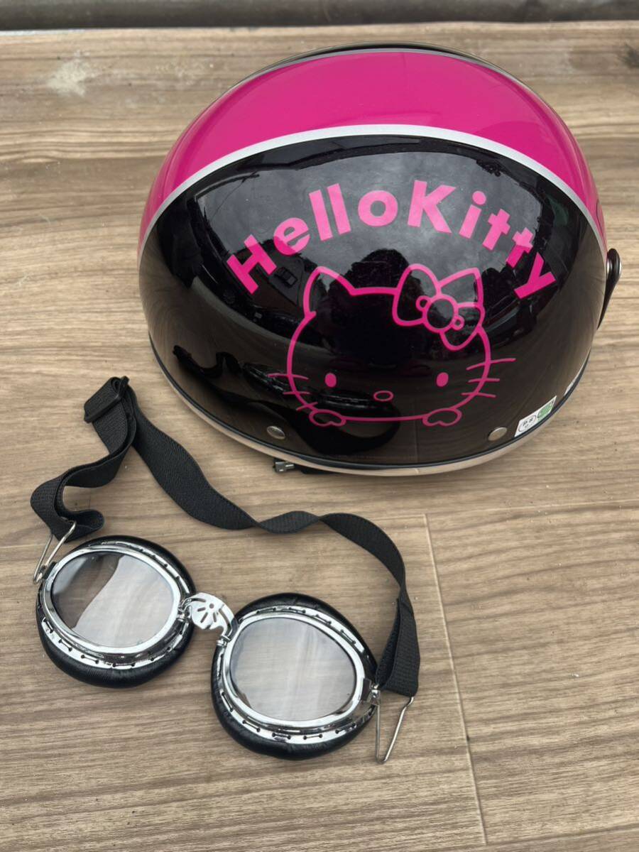 キティーちゃん　半ヘル 新品カスタムペイントヘルメット半キャップコルク半ピンクハローキティ