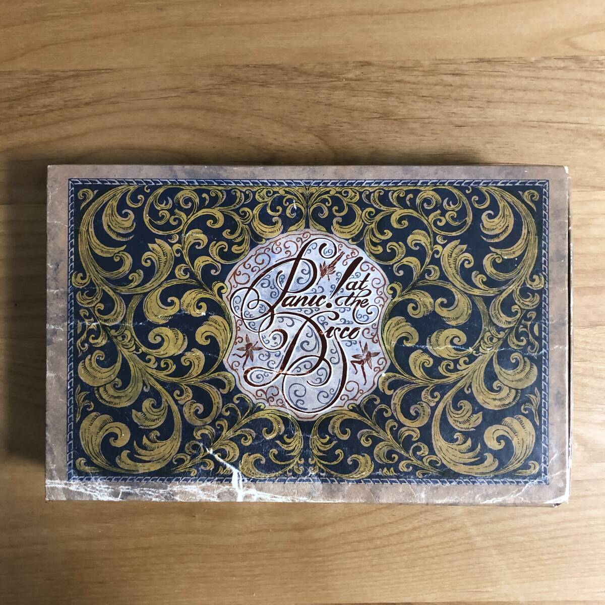 【やや傷や汚れあり】【激レア BOX CD+DVD+グッズ】 Panic! At The Disco / A Fever