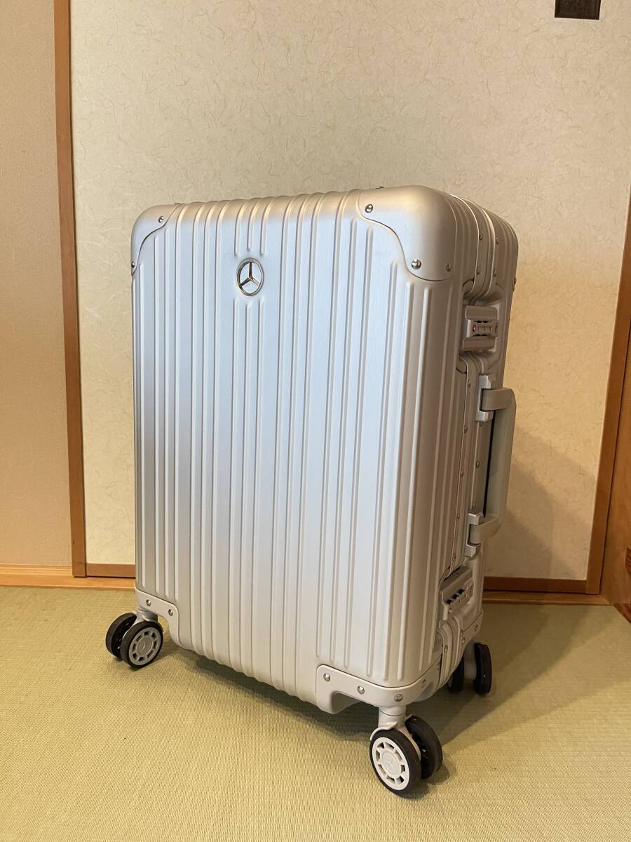 新品未使用】32ℓメルセデスベンツ キャリーケース スーツケース