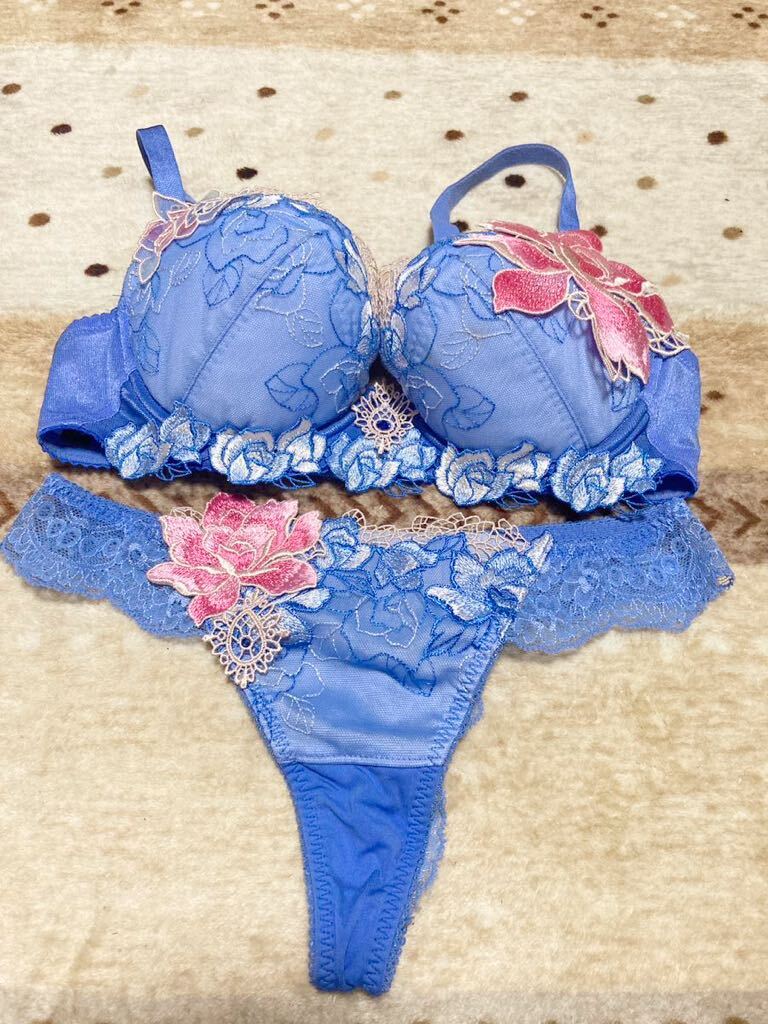 サルート【限定発売商品】メンズＴバック　ＶＩカラー　Ｌサイズ サルート 【限定発売商品】メンズ メンズTバック PTJ012