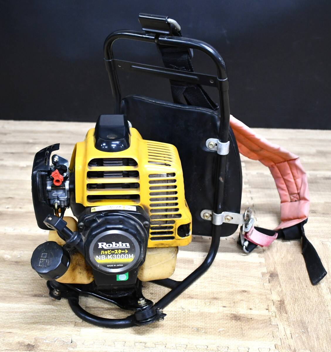 新品箱不良 ナカトミ 刈払機排気量25．4ccEBC－2600S