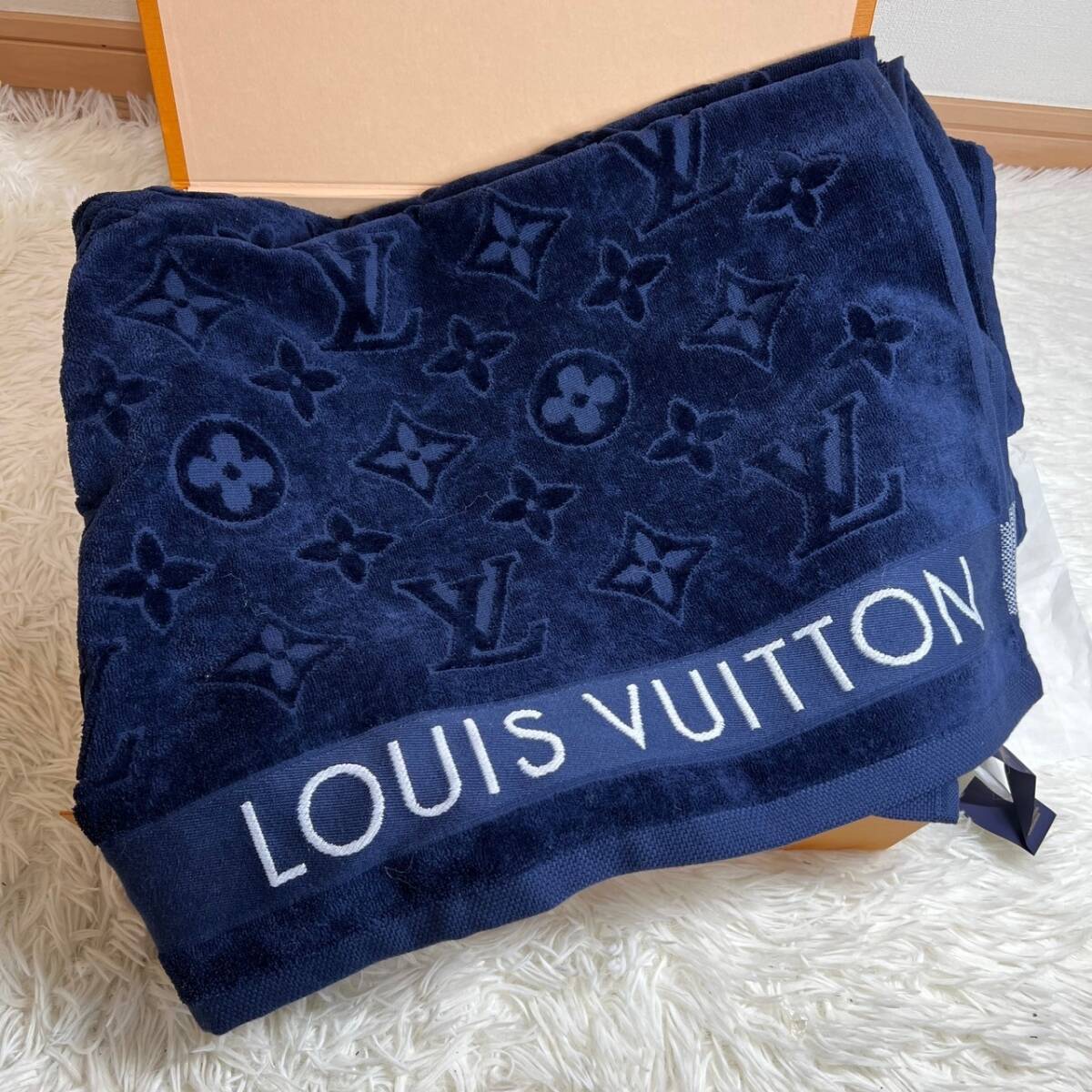 【未使用】1円 未使用 ルイヴィトン ビーチタオル バスタオル ロゴ ブランケット モノグラム柄 タオル コットン ネイビ 極美品 本物
