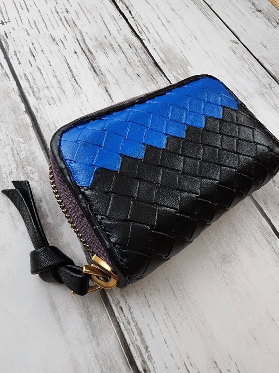 美品 ボッデガ 目立った傷や汚れなし】美品 ボッテガヴェネタ ジップアラウンドウォレット