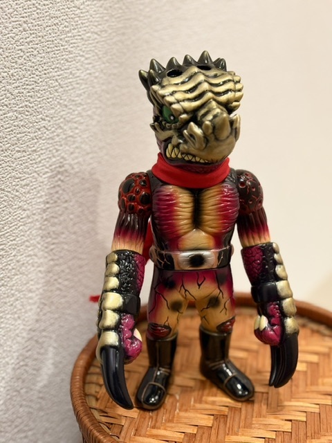 ヒラリークリキントンドラコマンリアルヘッドコラボブラック