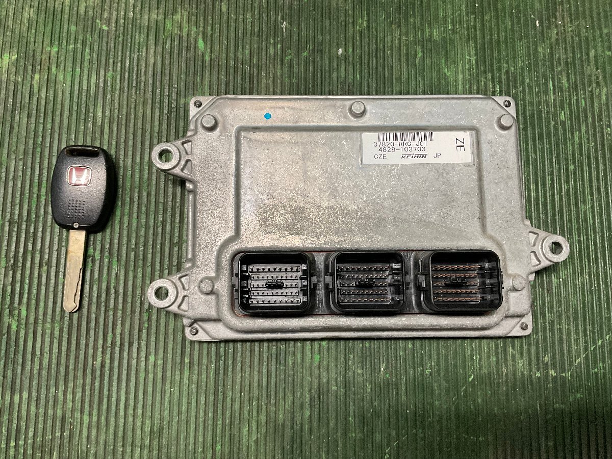 アコード ユーロR CL1 後期 ECU 37820-PCD-014 アコード ユーロR(CL1)後期 エンジンコンピューター ECU 37820