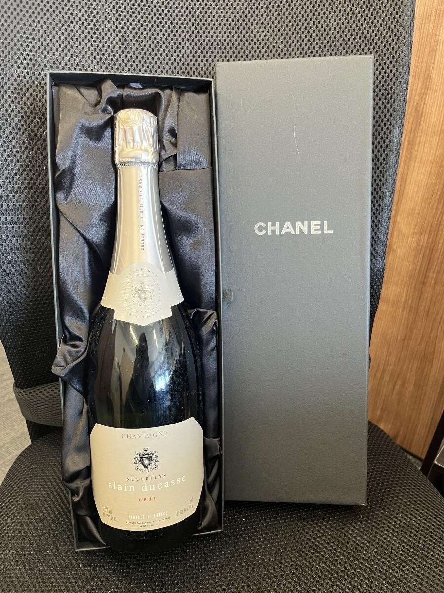 シャネルCHANEL アランデュカスシャンパン顧客限定品